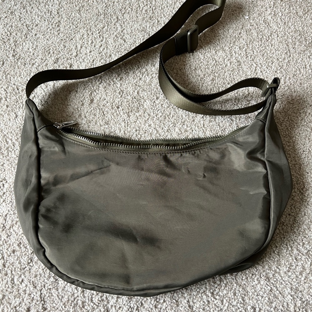 FABLOU LONDON Luna Crescent Crossbody Bag